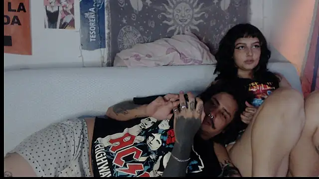 Snapshot of 6mey6mey6 chatting on February 6, 12:28 am 6mey6mey6 online show from February 6, 12:28 am