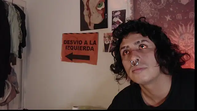 Snapshot of 6mey6mey6 chatting on February 26, 12:21 am 6mey6mey6 online show from February 26, 12:21 am