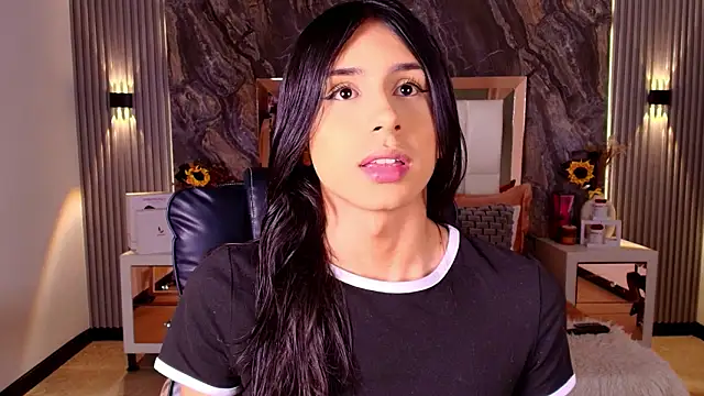 Caroline foster1 online show from March 26, 12:14 pm