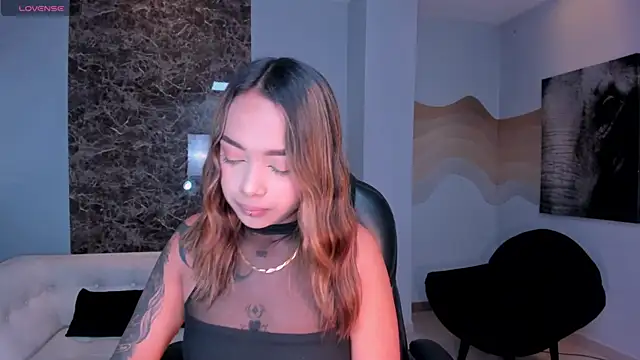 AmbarOwens online show from December 21, 4:58 am