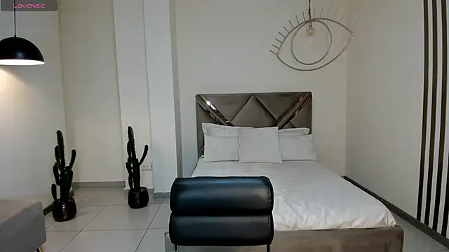 AmbarOwens online show from January 15, 5:11 am