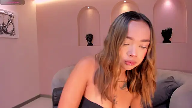 AmbarOwens online show from December 23, 4:45 am