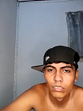 Snapshot of kirito_22cm chatting on December 3, 4:13 am kirito 22cm online show from December 3, 4:13 am