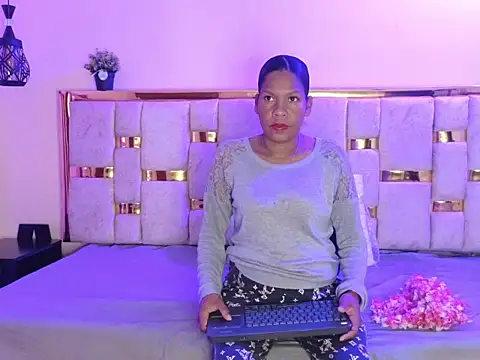  Caroline34 online show from March 26, 10:35 am