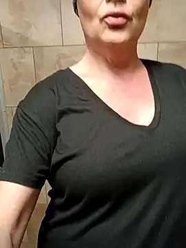 Mona The MILF online show from July 1, 6:14 am