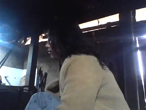 Snapshot of Alibabapi chatting on February 4, 2:39 am Alibabapi online show from February 4, 2:39 am