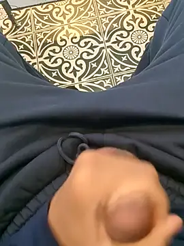 bbcgirthy online show from February 8, 11:19 am