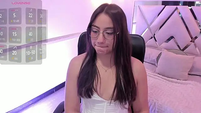 Nana  S online show from February 25, 3:51 am