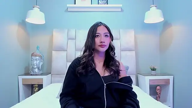 Nana  S online show from November 29, 5:40 am