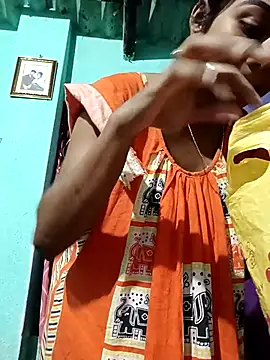 Snapshot of Cute_diya023 chatting on February 13, 2:44 am Cute diya023 online show from February 13, 2:44 am