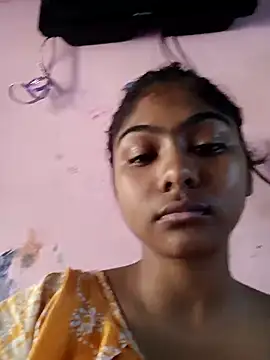 Snapshot of Cute_diya023 chatting on March 18, 4:15 am Cute diya023 online show from March 18, 4:15 am