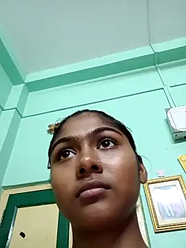 Snapshot of Cute_diya023 chatting on March 18, 4:52 pm Cute diya023 online show from March 18, 4:52 pm