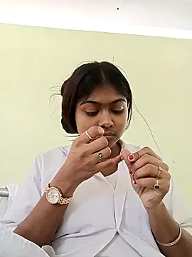 Snapshot of Cute_diya023 chatting on March 28, 9:54 am Cute diya023 online show from March 28, 9:54 am
