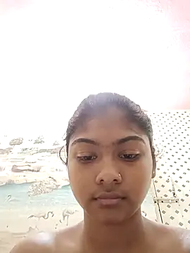 Snapshot of Cute_diya023 chatting on April 4, 4:19 am Cute diya023 online show from April 4, 4:19 am