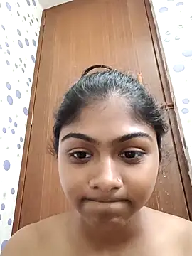 Snapshot of Cute_diya023 chatting on May 11, 6:59 am Cute diya023 online show from May 11, 6:59 am