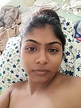 Snapshot of Cute_diya023 chatting on April 19, 2:45 am Cute diya023 online show from April 19, 2:45 am