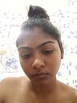 Snapshot of Cute_diya023 chatting on May 13, 3:35 am Cute diya023 online show from May 13, 3:35 am
