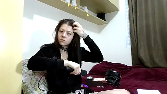 Snapshot of GabriellaManhas chatting on May 13, 12:06 am GabriellaManhas online show from May 13, 12:06 am