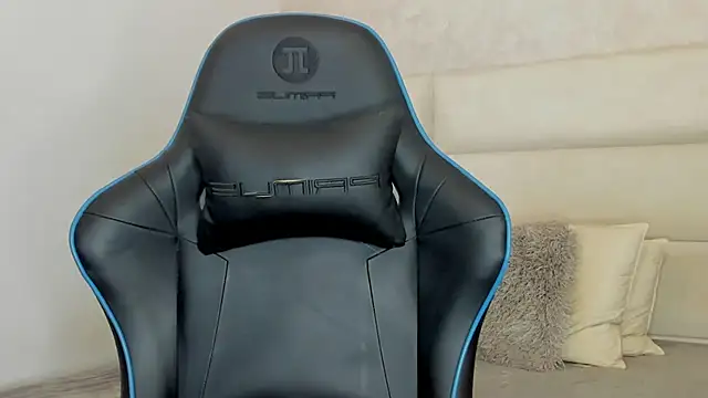 maddox santana online show from December 15, 8:09 am