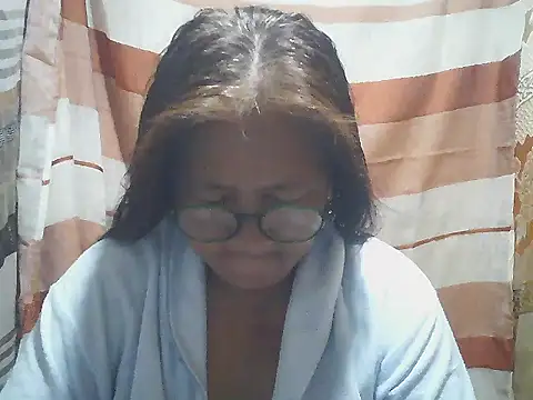 Snapshot of fireflower70 chatting on February 25, 9:09 am fireflower70 online show from February 25, 9:09 am