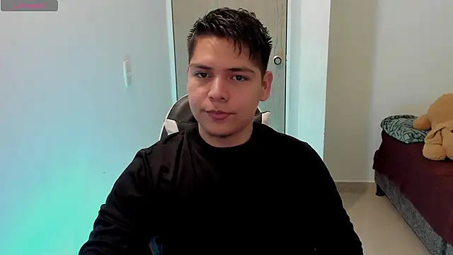Snapshot of Asta_YunoXXX chatting on May 2, 5:56 am Asta YunoXXX online show from May 2, 5:56 am