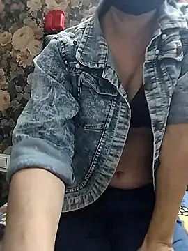 Queencandy736 online show from January 10, 7:25 am