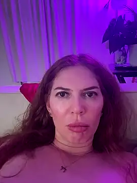 Snapshot of redheadangel_5 chatting on November 28, 7:19 am redheadangel 5 online show from November 28, 7:19 am