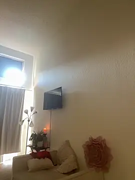 Snapshot of redheadangel_5 chatting on November 29, 11:16 pm redheadangel 5 online show from November 29, 11:16 pm