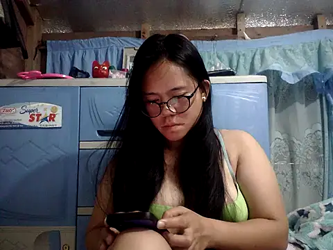 Snapshot of xxdreamgirl69 chatting on July 17, 12:41 am xxdreamgirl69 online show from July 17, 12:41 am