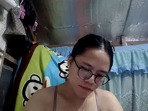 xxdreamgirl69 online show from May 25, 11:36 pm
