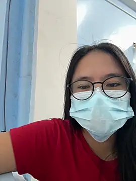 Snapshot of xxdreamgirl69 chatting on June 5, 8:09 am xxdreamgirl69 online show from June 5, 8:09 am