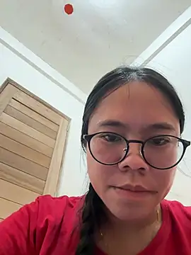 xxdreamgirl69 online show from May 3, 9:14 am