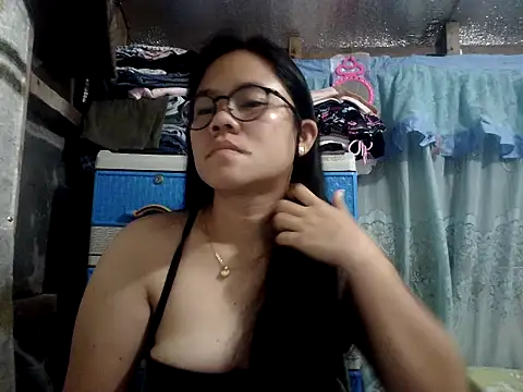 xxdreamgirl69 online show from May 9, 11:41 pm