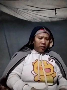 Snapshot of LeoPet2x chatting on January 5, 5:27 pm LeoPet2x online show from January 5, 5:27 pm