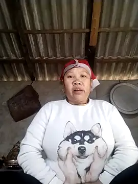 Snapshot of LeoPet2x chatting on January 9, 3:13 am LeoPet2x online show from January 9, 3:13 am