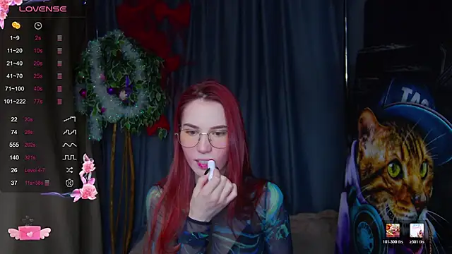 Emily Kente online show from January 8, 1:22 am