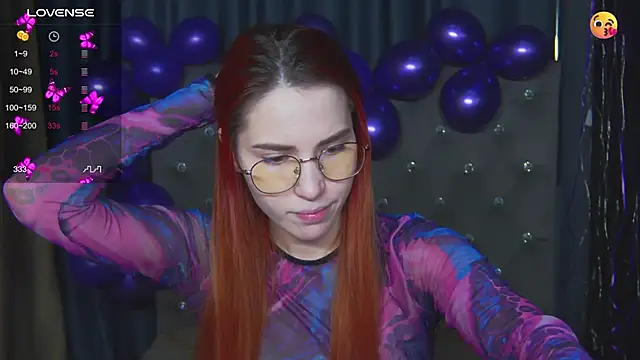 Emily Kente online show from December 5, 12:43 am