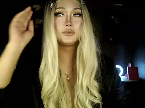 urfuckingdoll69 online show from May 17, 7:41 am