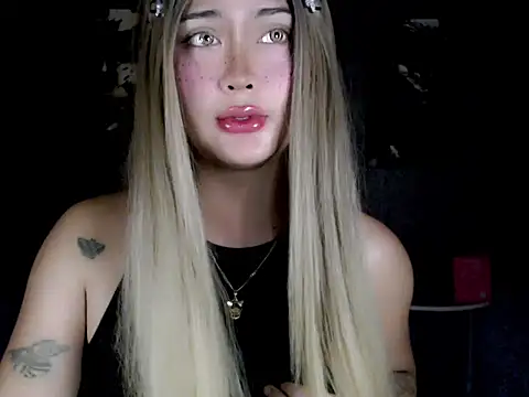 urfuckingdoll69 online show from May 21, 8:55 am