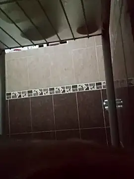 Snapshot of Yles13 chatting on December 14, 12:06 am Yles13 online show from December 14, 12:06 am