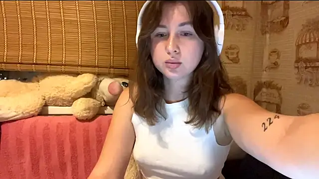 Snapshot of Tessa_Muse chatting on December 2, 3:47 pm Tessa Muse online show from December 2, 3:47 pm