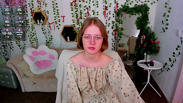 Snapshot of Mia_Mooore chatting on January 9, 1:29 pm Mia Mooore online show from January 9, 1:29 pm