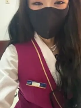 Snapshot of youyou-baby999 chatting on February 21, 12:56 am youyou-baby999 online show from February 21, 12:56 am