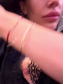 Sweet little gir online show from January 15, 9:29 pm