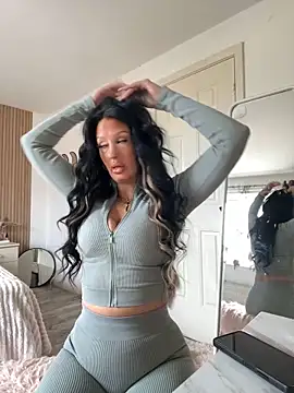 Lolaxox  online show from April 10, 4:14 pm