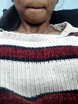 Snapshot of Isha_Liha chatting on December 1, 6:36 am Isha Liha online show from December 1, 6:36 am