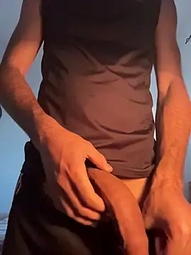 Snapshot of Davisuarez chatting on February 5, 5:53 pm Davisuarez online show from February 5, 5:53 pm