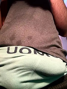 Snapshot of Davisuarez chatting on January 9, 12:34 pm Davisuarez online show from January 9, 12:34 pm