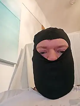 Flutsch online show from December 2, 9:11 am