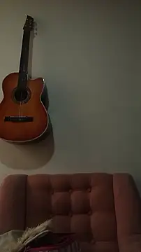 Emma Everett online show from December 19, 1:57 pm